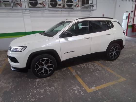 JEEP COMPASS 1.3 T270 TURBO FLEX LONGITUDE AT6 JEEP COMPASS 1.3 T270 TURBO FLEX LONGITUDE AT6